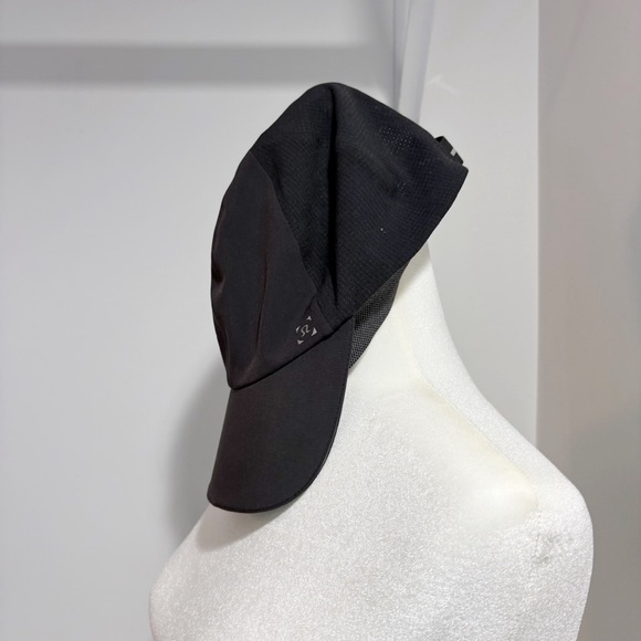 Lululemon Fast and Free Run Hat Lightweight Reflectors Adjustable Running Sun - Picture 15 of 15